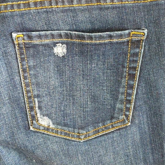 Just Black S26 Slightly Distressed Denim - Picture 3 of 5
